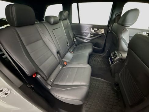Used 2024 Mercedes-Benz GLS 450 4MATIC image 30