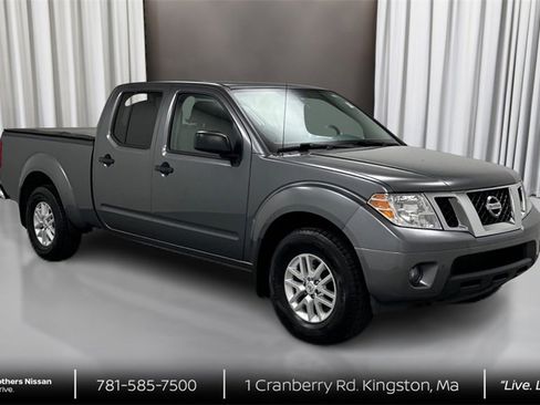 Used 2020 Nissan Frontier SV image 3