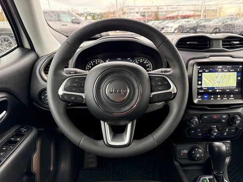 Used 2023 Jeep Renegade Latitude AWD/4WD image 11