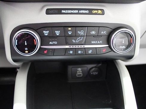 Used 2025 Ford Escape Active w/ Cold Weather Package image 9