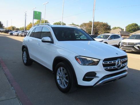 Used 2024 Mercedes-Benz GLE 450e 4MATIC image 4
