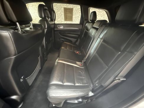 Used 2022 Jeep Grand Cherokee Limited AWD/4WD image 14