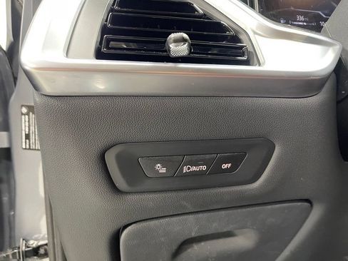 Used 2024 BMW X5 xDrive40i w/ M Sport Package AWD/4WD image 19