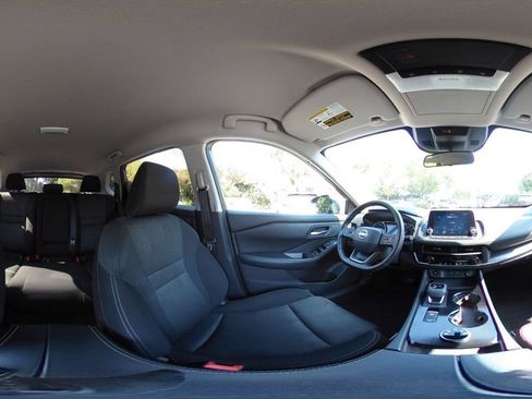 Used 2025 Nissan Rogue SV AWD/4WD image 44