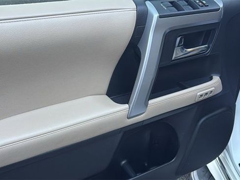 Used 2018 Toyota 4Runner Limited image 22