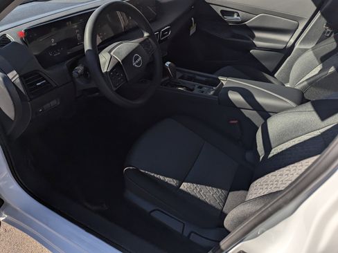 New 2026 Nissan Sentra SV image 9