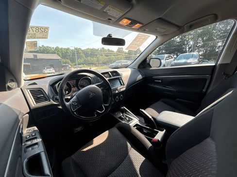 Used 2018 Mitsubishi Outlander Sport LE FWD image 14