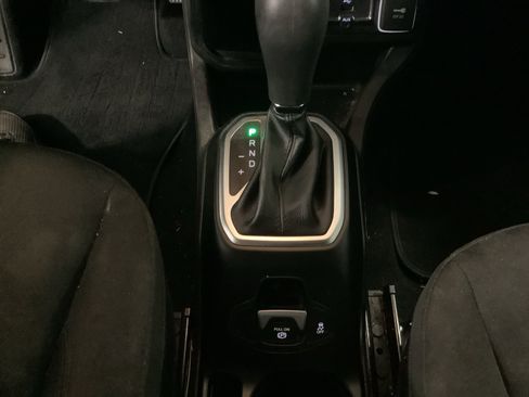 Used 2020 Jeep Renegade Altitude FWD image 16