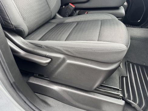 Used 2023 Chevrolet Silverado 1500 LT image 24