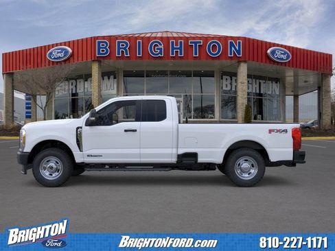 Used 2026 Ford F350 XL w/ FX4 Off-Road Package AWD/4WD image 3
