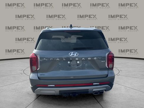 Used 2024 Hyundai Palisade Limited image 4