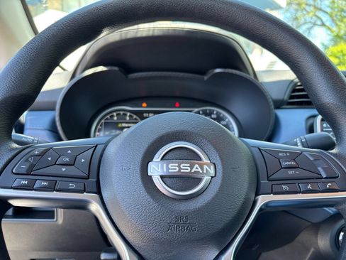 Used 2025 Nissan Versa SV FWD image 25