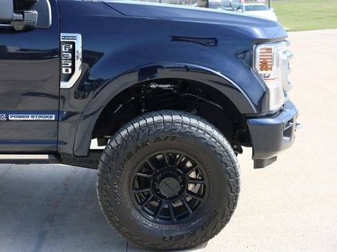 Used 2021 Ford F350 Platinum w/ Tremor Off-Road Package AWD/4WD image 15