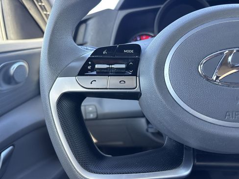 Used 2021 Hyundai Elantra SE image 24