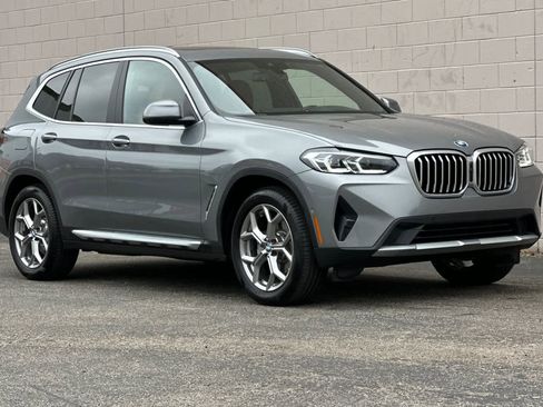 Used 2024 BMW X3 xDrive30i w/ Premium Package w/ZPA image 5