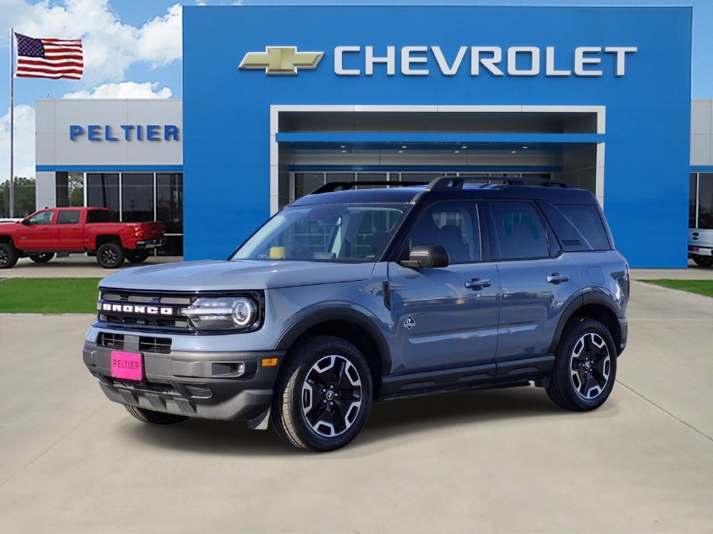 Used 2024 Ford Bronco Sport Outer Banks w/ Tech Package AWD/4WD image 3