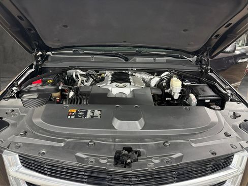 Used 2015 Cadillac Escalade Premium image 9