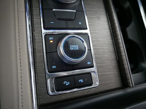 Used 2024 Ford Expedition Max Limited image 31