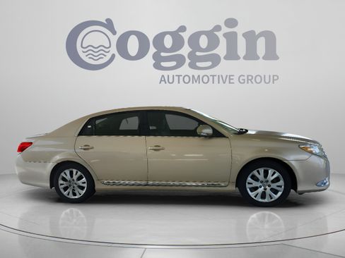 Used 2011 Toyota Avalon FWD image 6