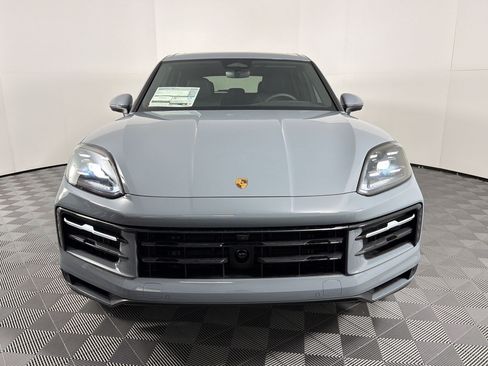 Used 2026 Porsche Cayenne AWD/4WD image 6