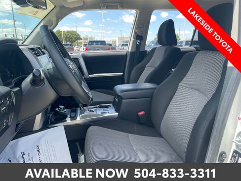 Certified 2023 Toyota 4Runner SR5 AWD/4WD image 28