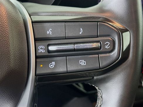 Used 2023 Chevrolet Colorado LT image 9