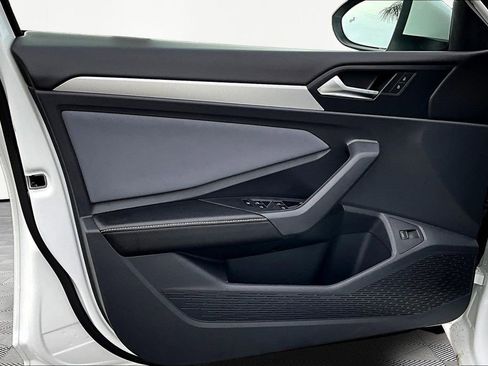 New 2026 Volkswagen Jetta SE image 18