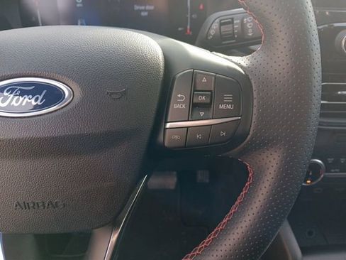 Used 2025 Ford Escape ST-Line image 12