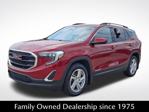 Used 2018 GMC Terrain SLE w/ Driver Convenience Package AWD/4WD image 3