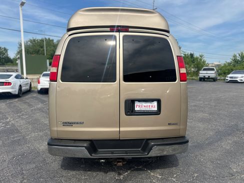 Used 2008 Chevrolet Express 1500 w/ Preferred Equipment Group RWD image 5