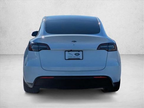 Used 2022 Tesla Model Y Performance image 7