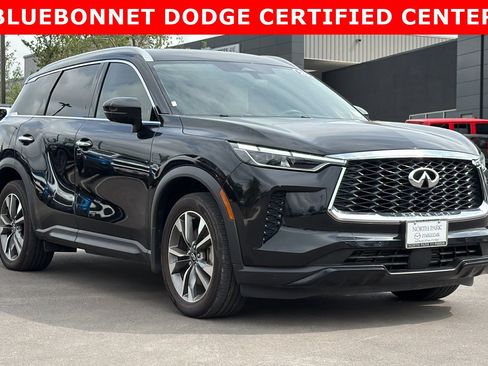 Used 2025 INFINITI QX60 Luxe w/ Vision Package FWD image 3