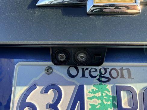 Used 2019 Chevrolet Bolt Premier w/ Infotainment Package image 11