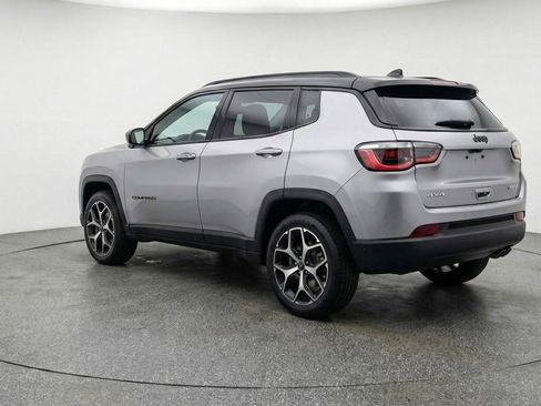 Used 2025 Jeep Compass Limited AWD/4WD image 6