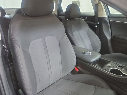 Used 2022 Kia K5 LXS FWD image 8