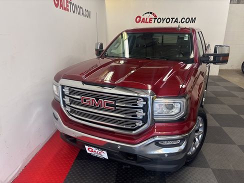 Used 2018 GMC Sierra 1500 SLT w/ SLT Premium Package image 2