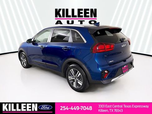 Used 2022 Kia Niro LXS FWD image 7