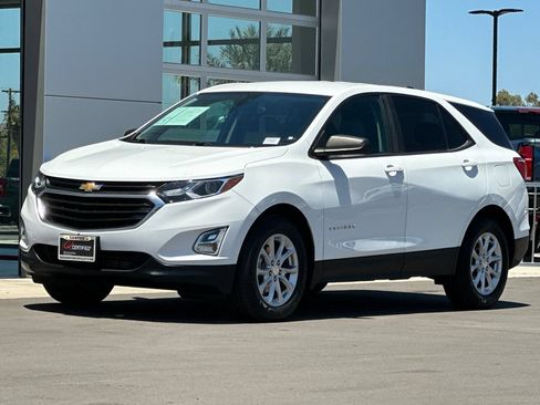 Used 2021 Chevrolet Equinox LS w/ LS Convenience Package FWD image 8