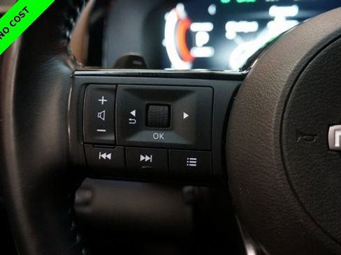 Used 2022 Nissan Pathfinder Platinum w/ Cargo Package image 22