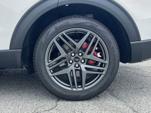 New 2026 Ford Explorer ST-Line w/ ST-Line Street Pack RWD image 28