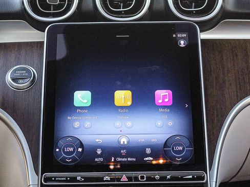 Used 2025 Mercedes-Benz C 300 4MATIC Sedan image 6