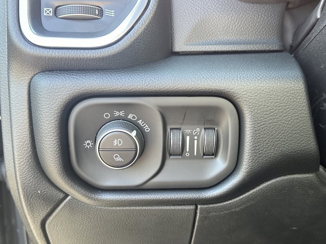 New 2026 RAM 3500 Laramie AWD/4WD image 22