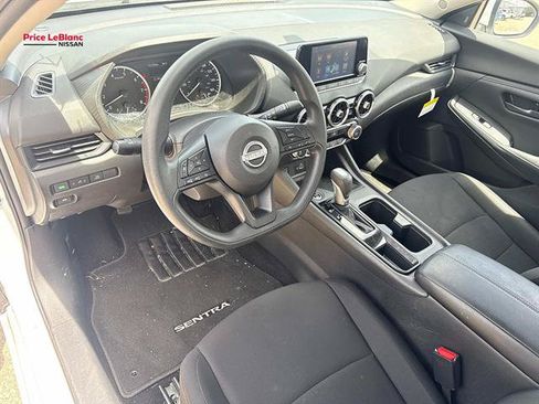 Used 2025 Nissan Sentra S FWD image 16