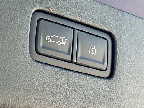 New 2026 Hyundai Ioniq 9 Calligraphy image 13