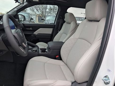 New 2026 Toyota Tacoma Limited AWD/4WD image 19