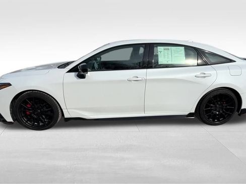 Used 2020 Toyota Avalon TRD image 2
