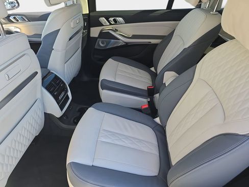 Used 2026 BMW ALPINA XB7 AWD/4WD image 19