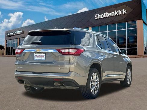Used 2018 Chevrolet Traverse Premier w/ Driver Confidence II Package image 6