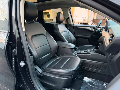 Used 2020 Ford Escape SEL AWD/4WD image 21