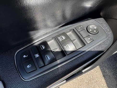 Used 2017 Chrysler 300 S w/ 300S Premium Group AWD/4WD image 24